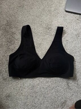 Slumber Bra Black Seamless V-Neck Comfort Bra - Women Intimates